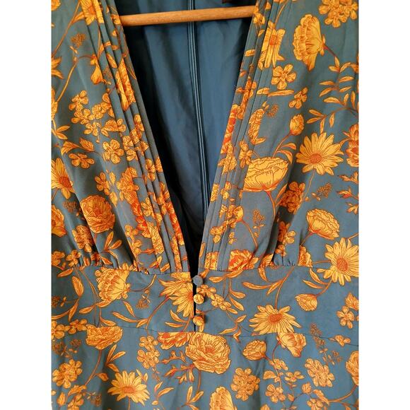 Forever 21 Prairie Floral Deep V sundress Blue and Yellow - Picture 4 of 6